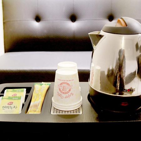 Eton Hotel Chuncheon Bagian luar foto