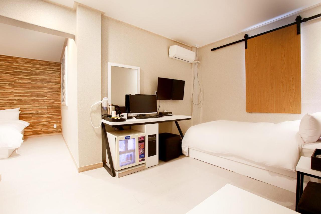 Eton Hotel Chuncheon Bagian luar foto