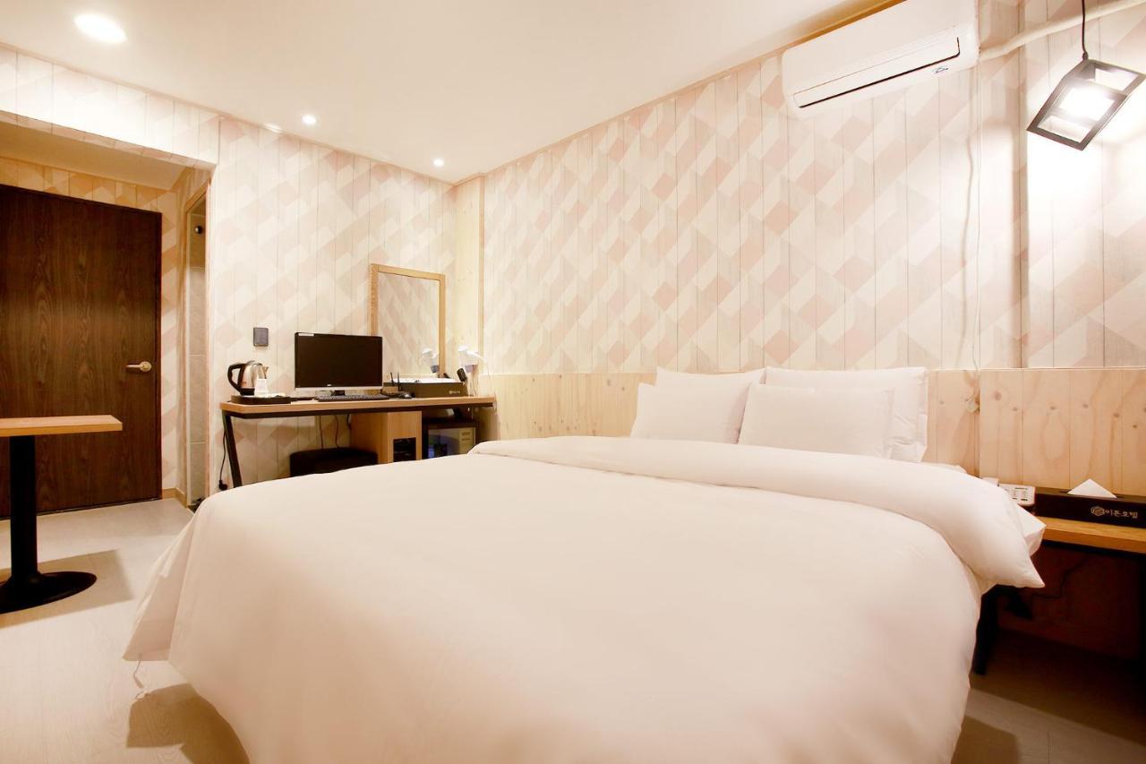 Eton Hotel Chuncheon Bagian luar foto